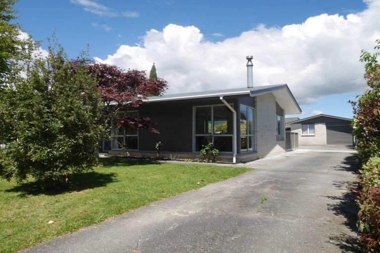 Photo of property in 39 Andrew Street, Waikanae, 5036