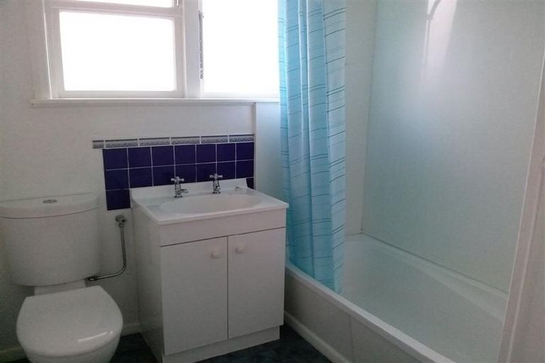 Photo of property in 33 Cheshire Street, Wilton, Wellington, 6012