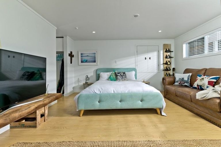 Photo of property in 48 Polkinghorne Drive, Manly, Whangaparaoa, 0930