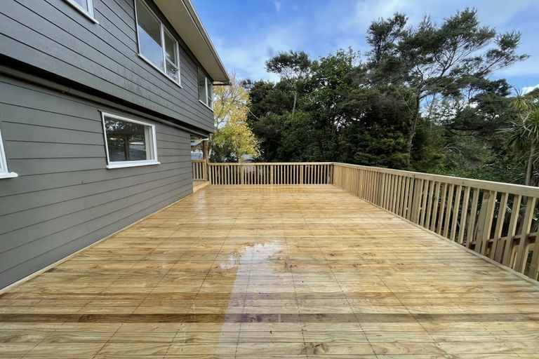 Photo of property in 40 Morriggia Place, Bayview, Auckland, 0629