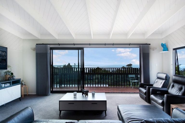 Photo of property in 91 Victory Road, Laingholm, Auckland, 0604