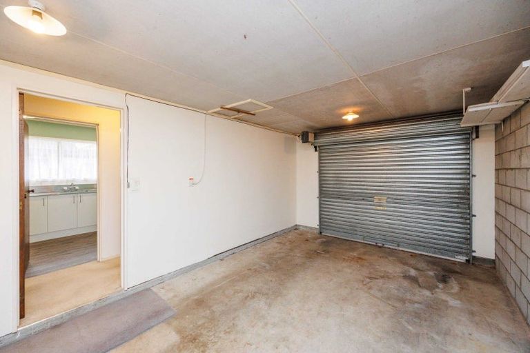 Photo of property in 2 Rangitane Street, Palmerston North, 4414