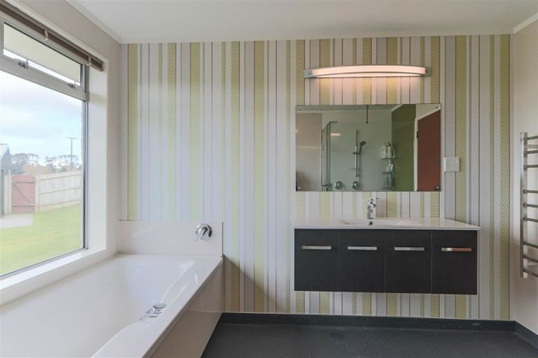 Photo of property in 2599 Mountain Road, Tariki, Stratford, 4394