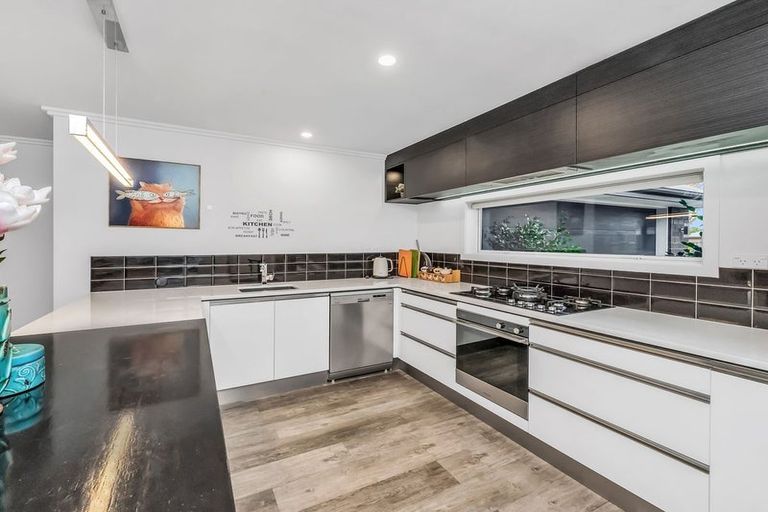 Photo of property in 2 Highworth Crescent, Rolleston, 7615