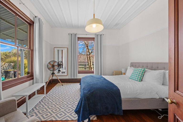 Photo of property in 102 Jellicoe Street, Martinborough, 5711