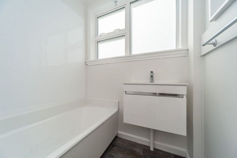 Photo of property in 48-50 Calabar Road, Miramar, Wellington, 6022