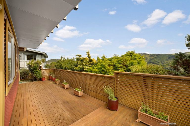 Photo of property in 9 Huntingdon Street, Northland, Wellington, 6012