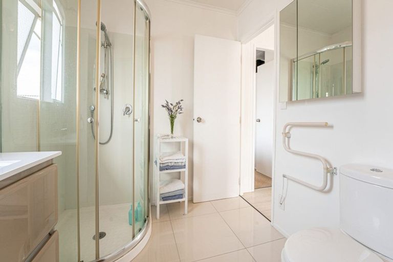 Photo of property in 47b Rawhiti Road, Manly, Whangaparaoa, 0930