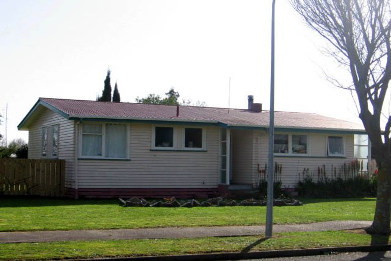 Photo of property in 3 London Terrace, Awapuni, Palmerston North, 4412
