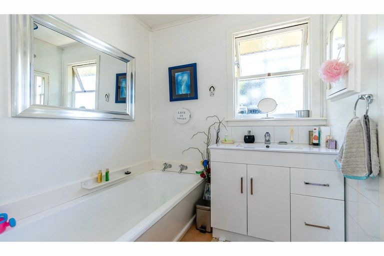 Photo of property in 126 Pages Road, Marchwiel, Timaru, 7910