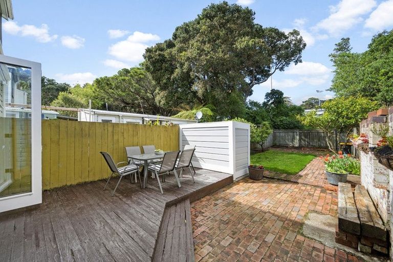 Photo of property in 30 Roy Street, Newtown, Wellington, 6021