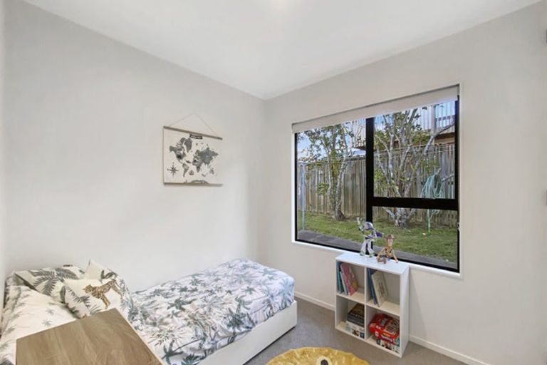 Photo of property in 23 Ian Sage Avenue, Torbay, Auckland, 0630