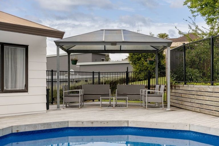 Photo of property in 7a Omokoroa Road, Omokoroa, 3114