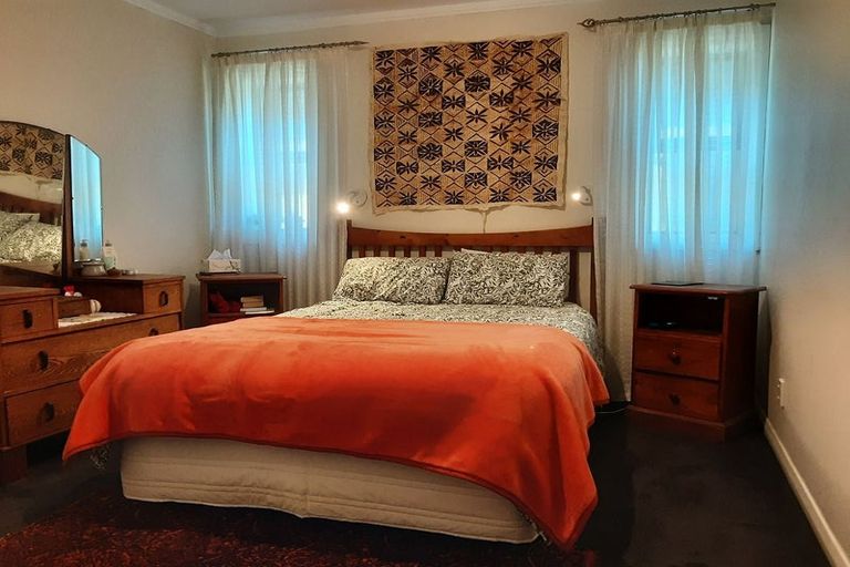 Photo of property in 58 Owhiro Bay Parade, Owhiro Bay, Wellington, 6023