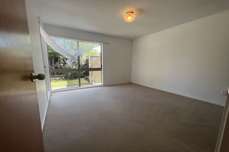 Photo of property in 2/15 Golfland Drive, Golflands, Auckland, 2013