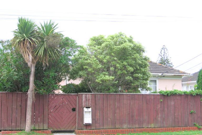 Photo of property in 6 Tirangi Road, Moera, Lower Hutt, 5010