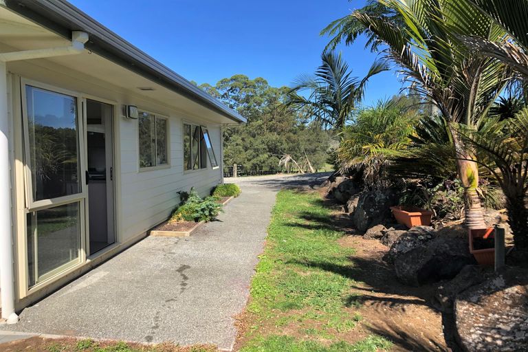 Photo of property in 121d Waimate North Road, Kerikeri, 0293