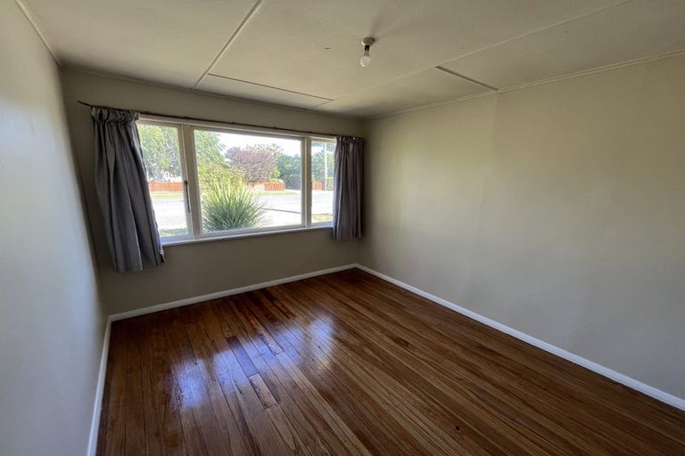 Photo of property in 52 Reading Street, Greytown, 5712