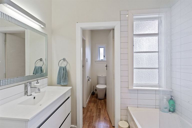 Photo of property in 198 Weston Road, St Albans, Christchurch, 8052