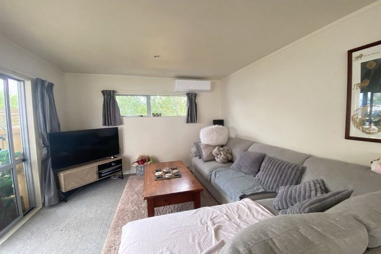 Photo of property in 43 Stapleford Crescent, Browns Bay, Auckland, 0630