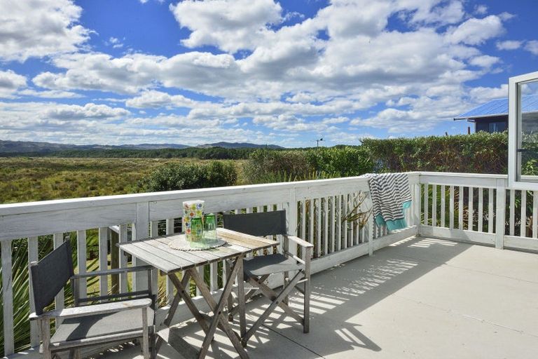 Photo of property in 2 Koura Crescent, Mahia, Nuhaka, 4198