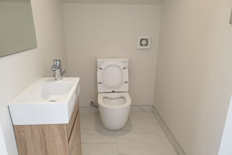 Photo of property in 5 Kea Road, Silverdale, 0932