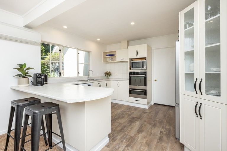 Photo of property in 6 Reynolds Road, Havelock North, 4130