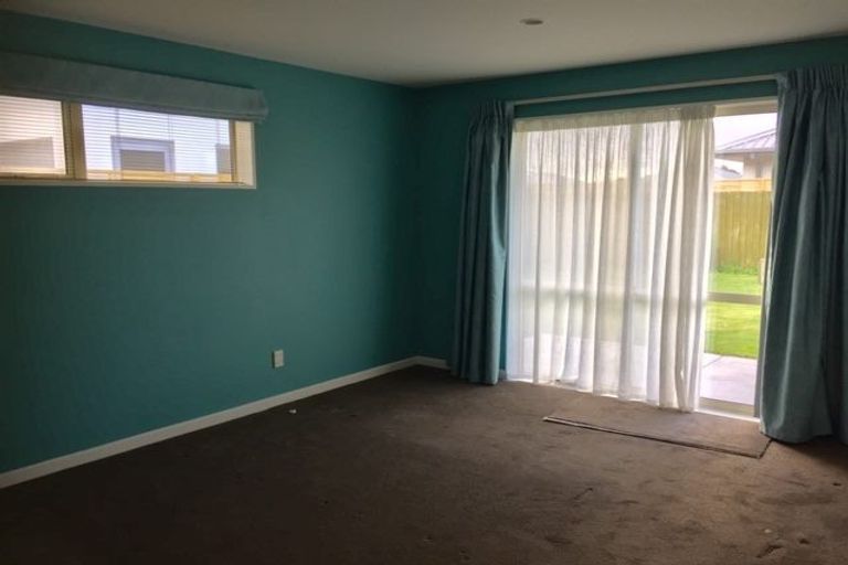 Photo of property in 11 Kingsbridge Drive, Burwood, Christchurch, 8083