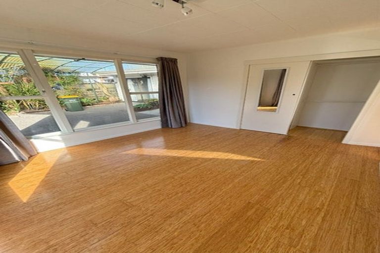 Photo of property in 10 Kowhai Street, Hamilton Lake, Hamilton, 3204