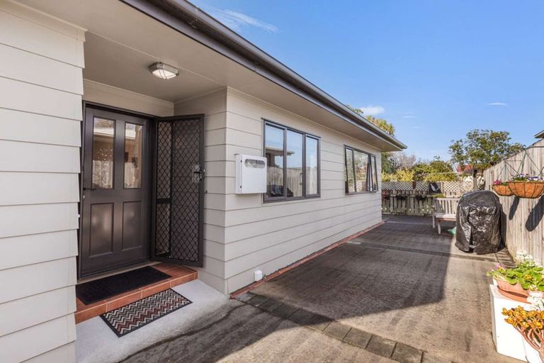 Photo of property in 3 Russell Street, Marton, 4710