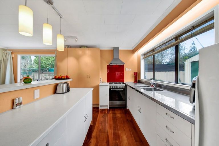 Photo of property in 67 Broadway, Waitara, 4320