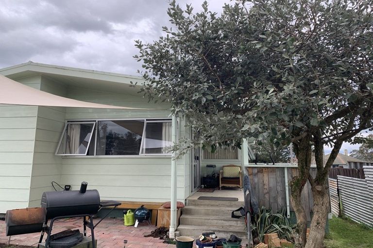 Photo of property in 1a Churchill Street, Waipukurau, 4200