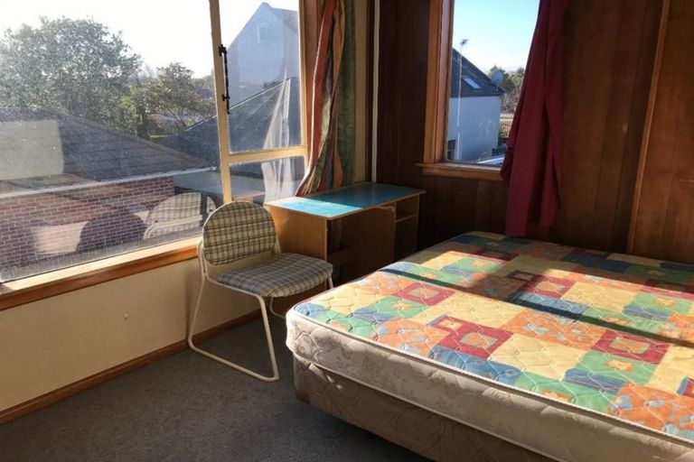 Photo of property in 76 Sawyers Arms Road, Northcote, Christchurch, 8052