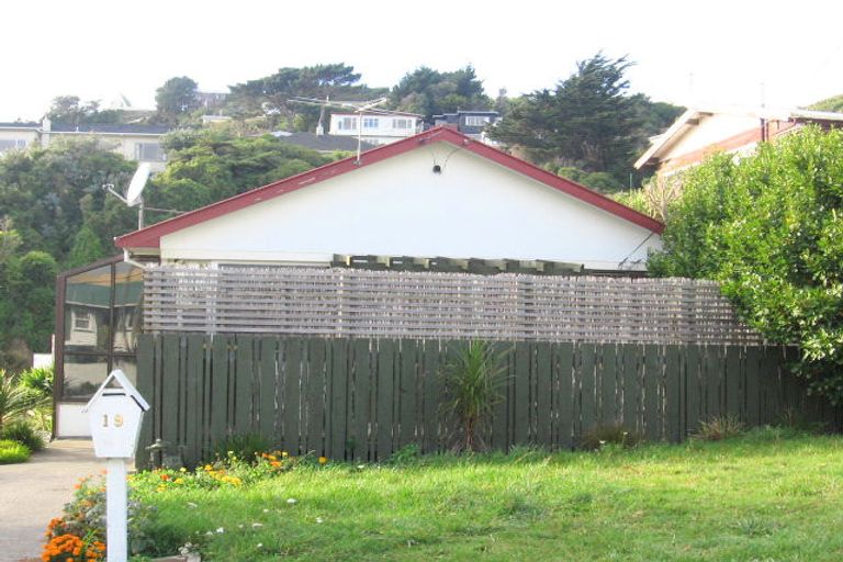 Photo of property in 19 Sheridan Terrace, Johnsonville, Wellington, 6037