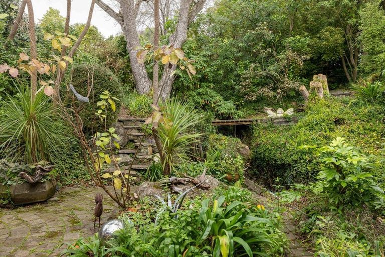 Photo of property in 72 Main Road, Governors Bay, Lyttelton, 8971