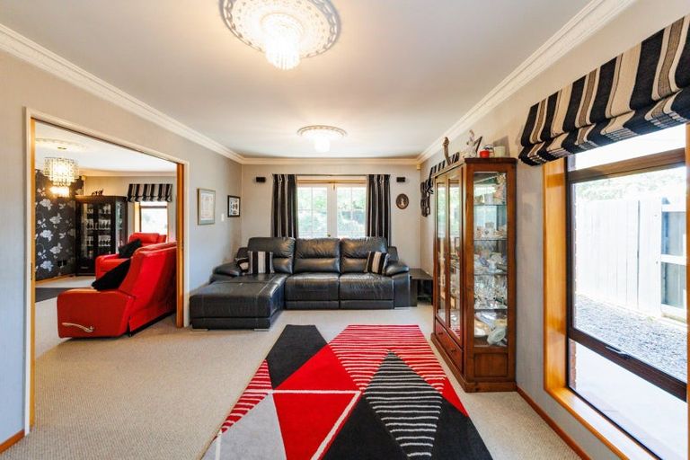 Photo of property in 96 John F Kennedy Drive, Milson, Palmerston North, 4414