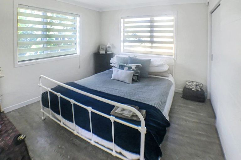 Photo of property in 9a Bruce Road, Glenfield, Auckland, 0629