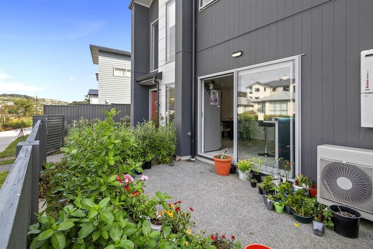 Photo of property in 34 Bluff Road, Kenepuru, Porirua, 5022