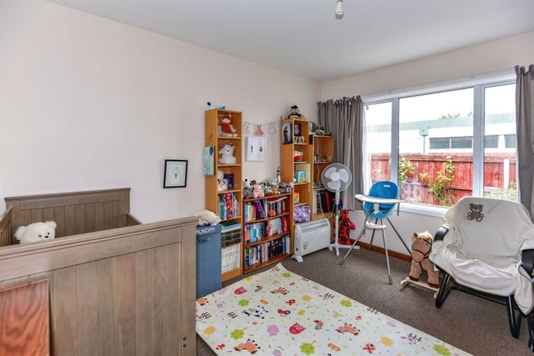 Photo of property in 1/112 Pages Road, Wainoni, Christchurch, 8061