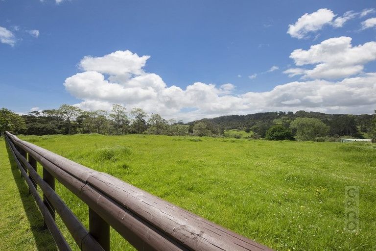 Photo of property in 16 Fletcher Road, Waimauku, 0881