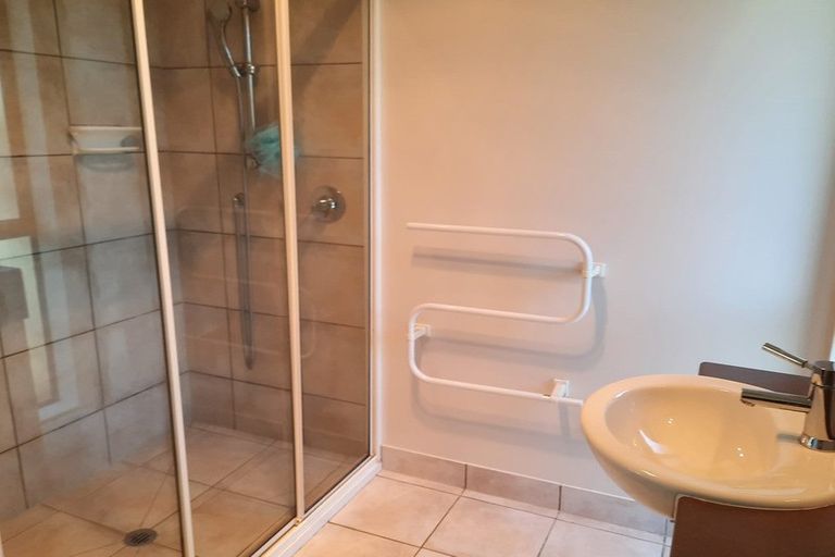 Photo of property in 16 Nautical Drive, Haruru, 0204