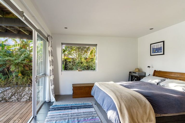 Photo of property in 12 Cliff Road, Tasman, Upper Moutere, 7173