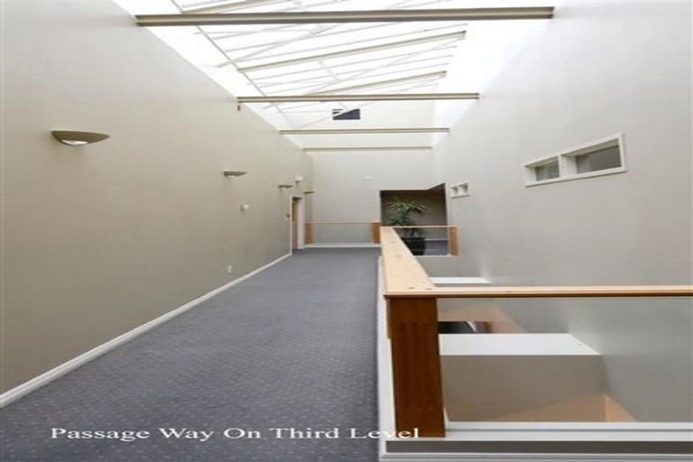 Photo of property in 1c/11 London Street, Hamilton Central, Hamilton, 3204