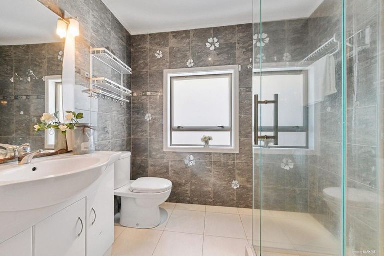 Photo of property in 55b Te Kanawa Crescent, Henderson, Auckland, 0610