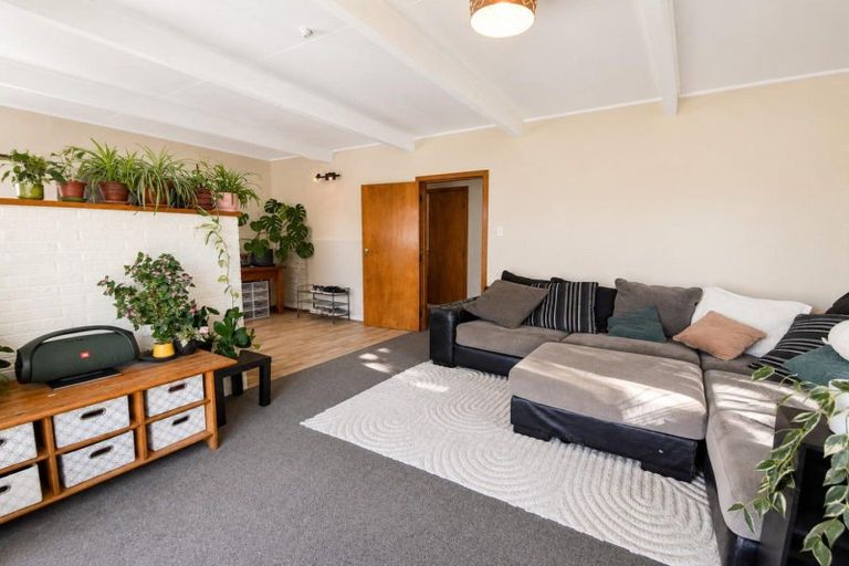 Photo of property in 43a Lismore Street, Strandon, New Plymouth, 4312