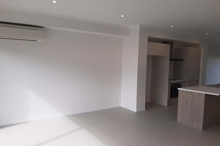 Photo of property in 4 Alexander Willis Crescent, Hobsonville, Auckland, 0616