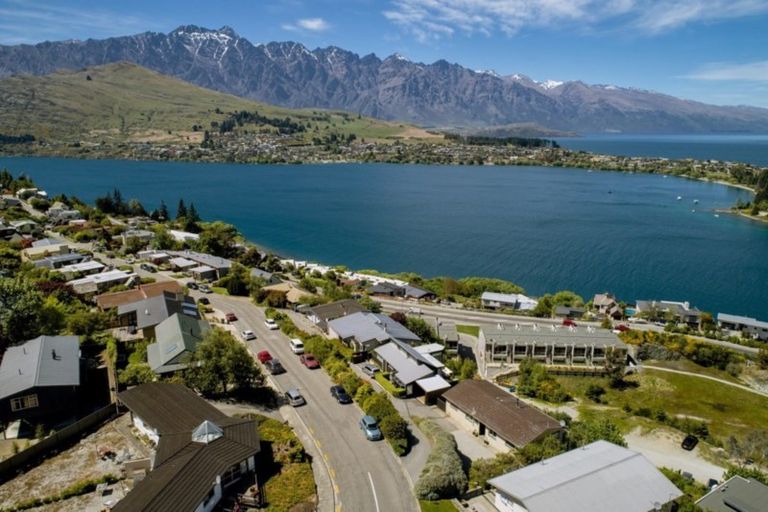 Photo of property in 5 Earnslaw Terrace, Queenstown, 9300