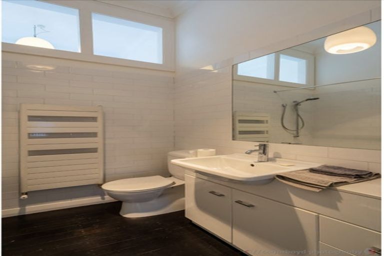 Photo of property in 22 Exeter Street, Lyttelton, 8082