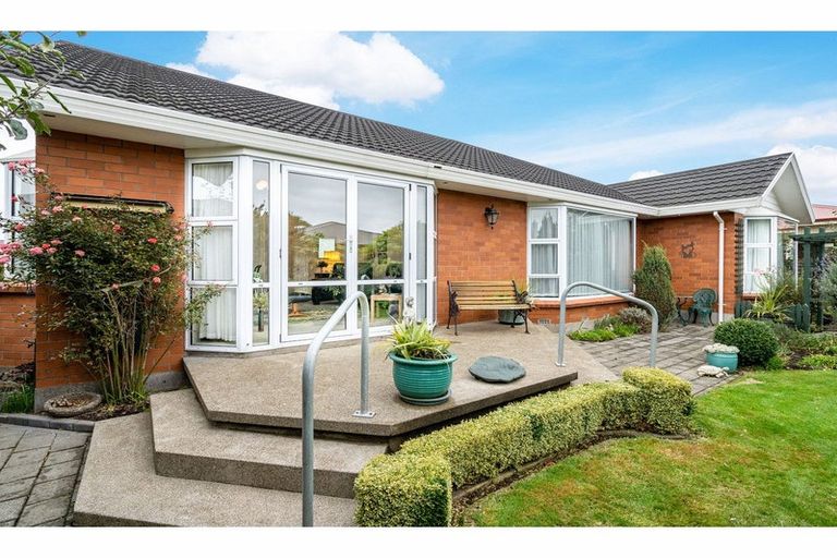 Photo of property in 98 Chelmsford Street, Windsor, Invercargill, 9810