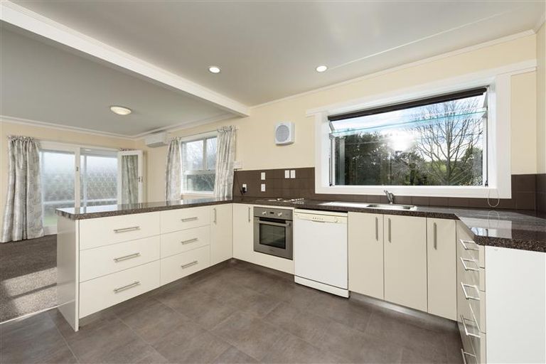 Photo of property in 294 Ngatai Road, Bellevue, Tauranga, 3110